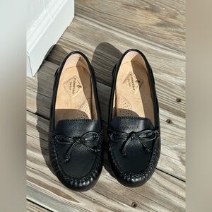 St. John’s bay women’s size 6 slip in driving loafers new